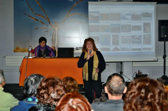 Ceci est une photo de Béatrice Pradillon-Marques & Bernadette De Pascale-Dalmas lors de la conférence à la médiathéque de Tournefeuille (31) le 11 janvier 2013. 