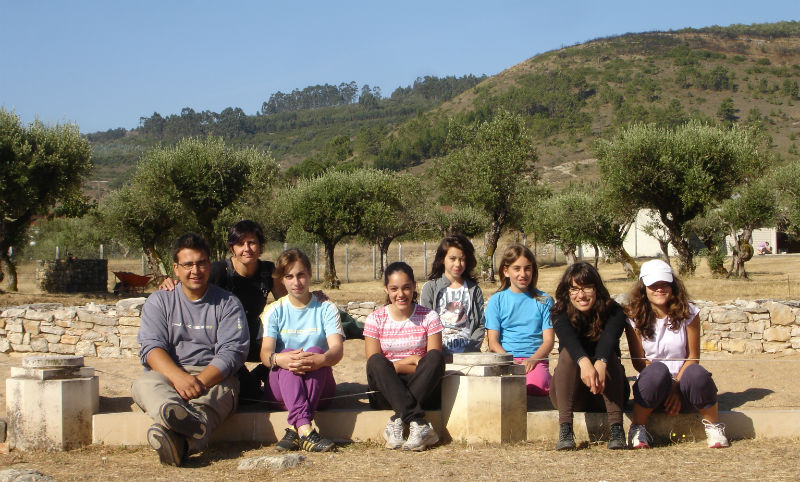 Ceci est une photo de groupe avec les enfants à Rabaçal en juillet 2011